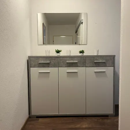 Modern And Easy Access Apartman *